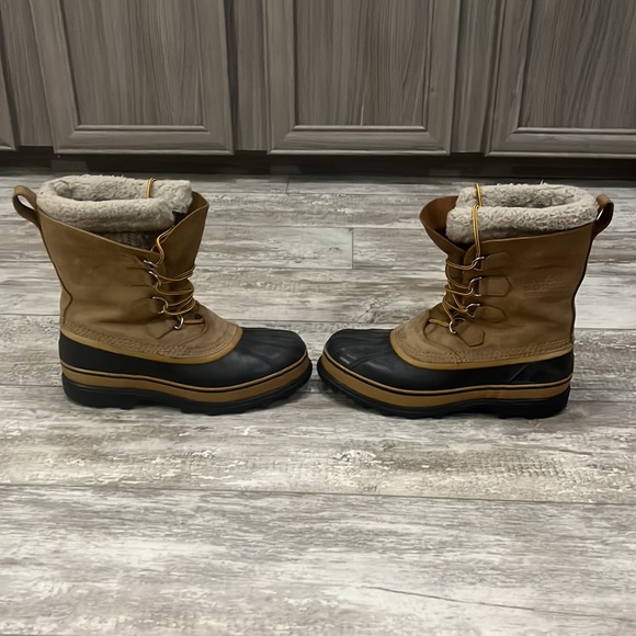 Sorel Snow Boots - Picture 3 of 7